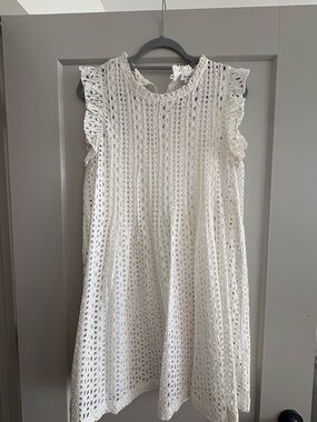 White Eyelet Sleeveless Shift Dress